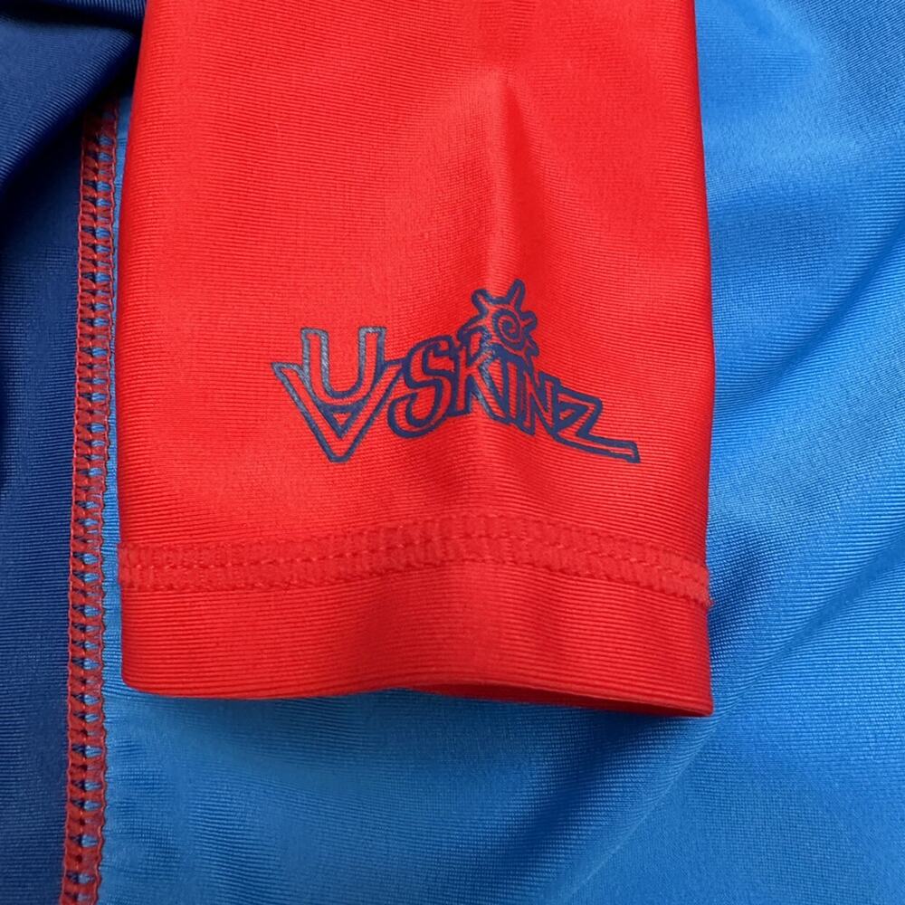 UV Skinz Rashguard - Picture 3 of 4